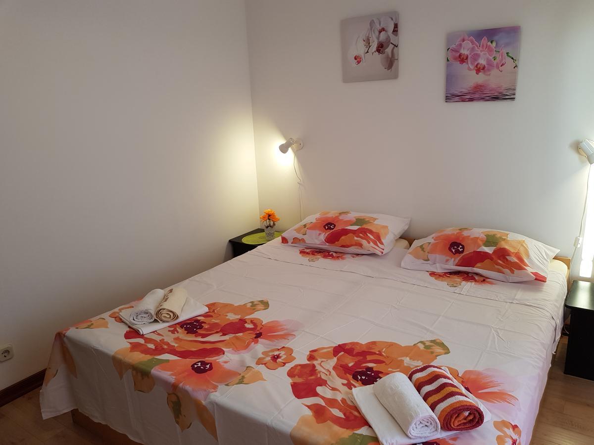 Apartmani Zoric Vodice Exterior photo