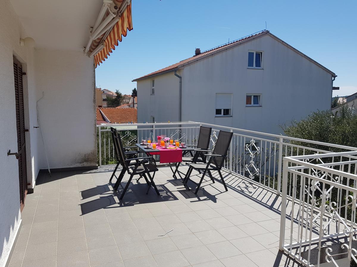 Apartmani Zoric Vodice Exterior photo
